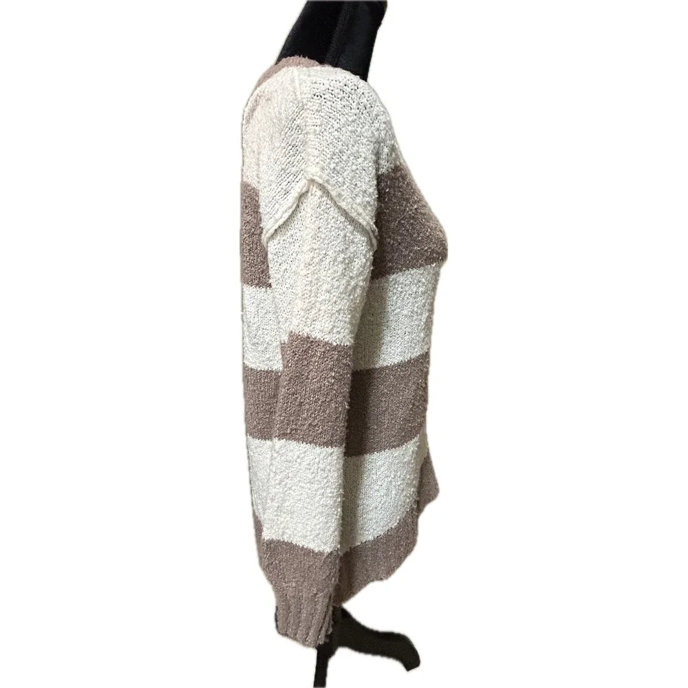 Hippie Rose Women Striped V-Neck Popcorn Knit Cozy Cardi Sweater Brown/White Sm